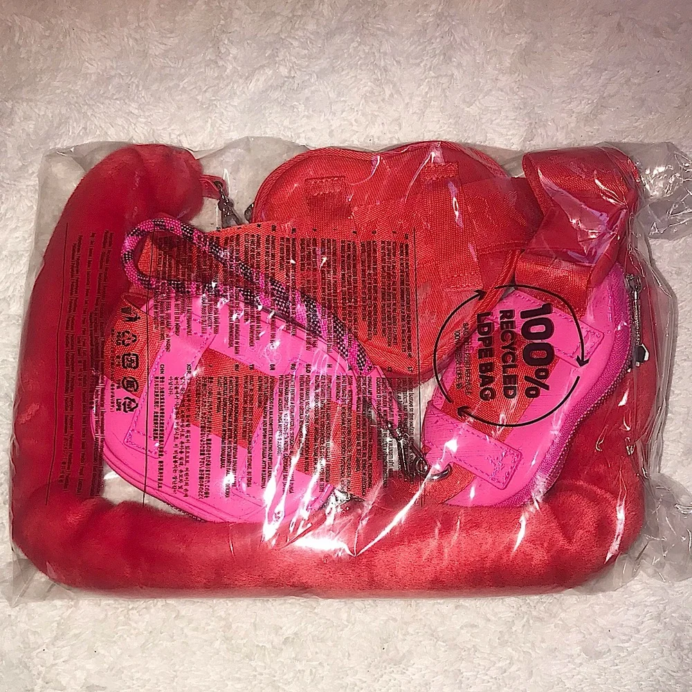 🐝 IVY PARK/ ADIDAS “IVY HEART” BELT 🐝 - Picture 5 of 8